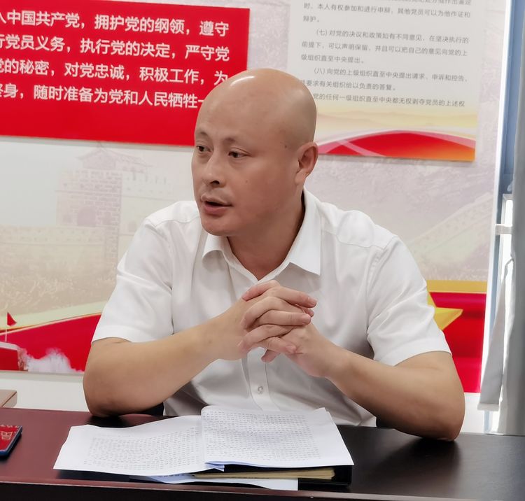 市環(huán)發(fā)公司黨支部開展學習宣傳貫徹黨的二十大精神集體學習會暨黨委副書記宣講黨的二十大精神專題黨課(圖4)