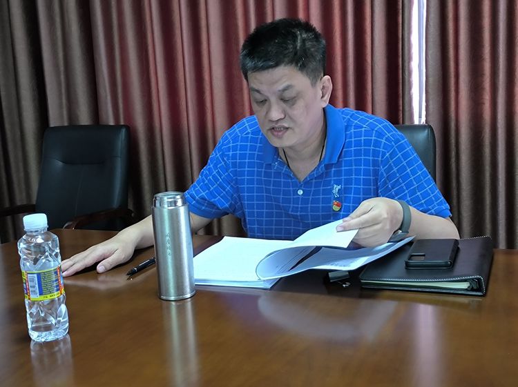 市環(huán)發(fā)公司黨委理論學(xué)習(xí)中心組召開學(xué)習(xí)（擴大）會暨學(xué)習(xí)貫徹黨的二十大精神專題讀書班(圖4)