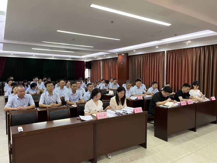 市國資委考核組對環(huán)發(fā)公司領(lǐng)導(dǎo)班子及成員開展2022年度綜合考核(圖2)