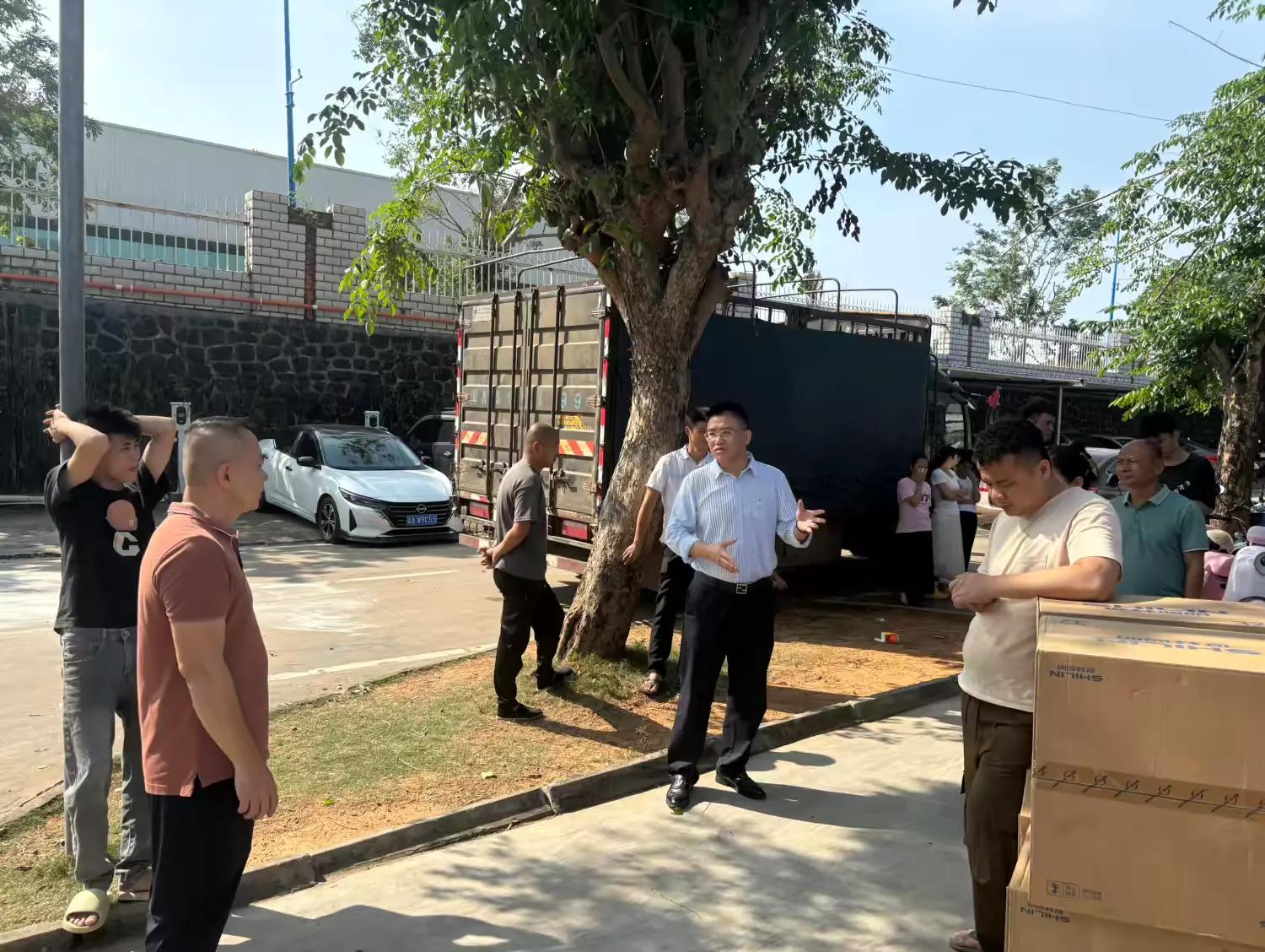 ?？谑协h(huán)境發(fā)展有限公司?開展2024年“119”消防宣傳月應(yīng)急疏散演練(圖3)